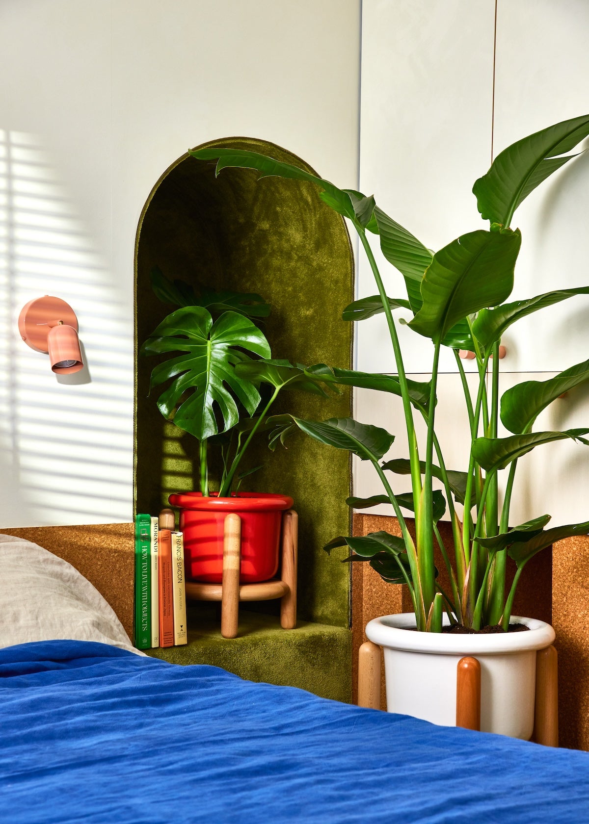 Fat Lip Planter Stand Combo, Poppy